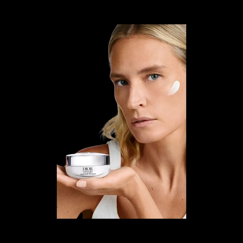 Dior Capture Day Creme Face And Neck Cream - HypeFly India View 2