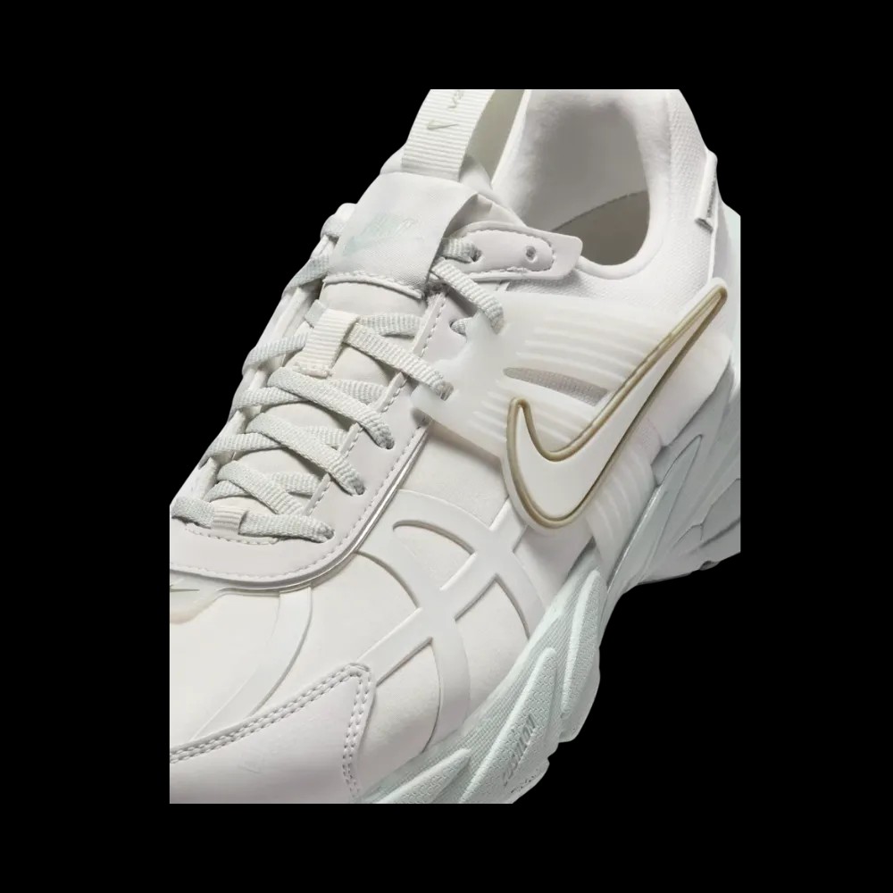 Nike V2K Run Gore-Tex Light Silver - HypeFly India View 4