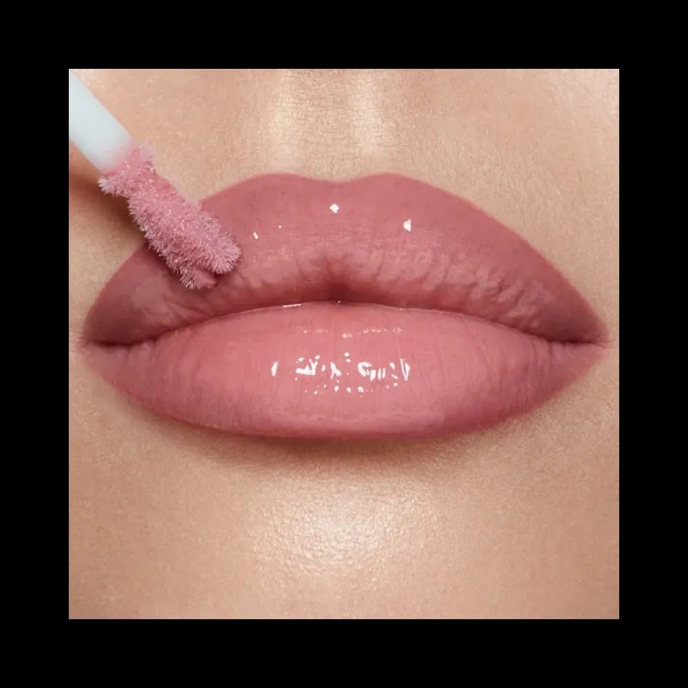 Charlotte Tilbury Collagen Lip Bath Pillow Talk Fair - HypeFly India View 4
