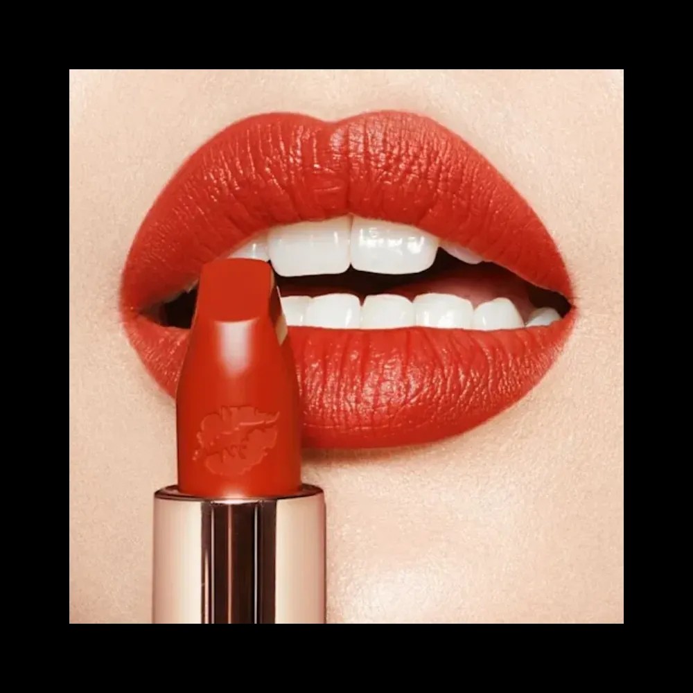 Charlotte Tilbury Hot Lips 2 Red Hot Susan - HypeFly India View 2