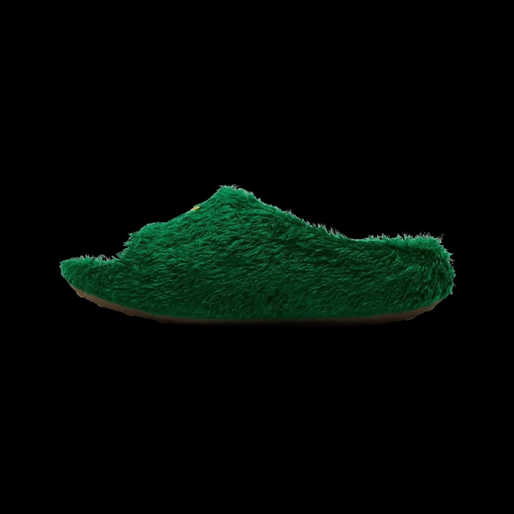 Swoosh x Nike ReactX Rejuven8 Slide 'Touch Grass - Kelly Green' - HypeFly India View 3