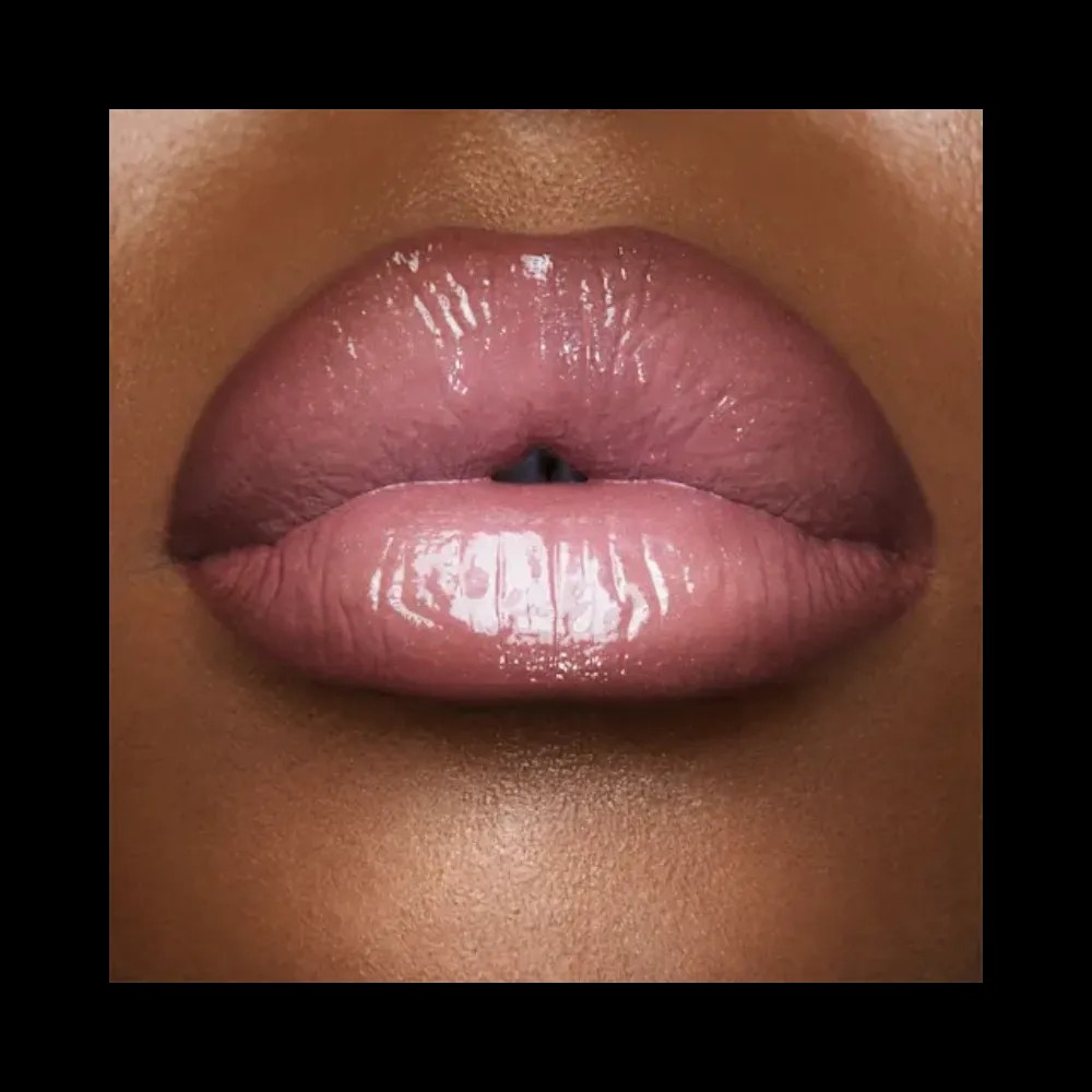 Charlotte Tilbury K.I.S.S.I.N.G Pillow Talk Fair - HypeFly India View 4