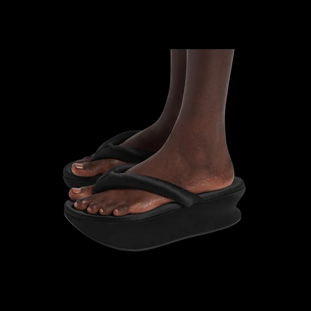 Balenciaga Gaeta Thong In Black - HypeFly India View 5