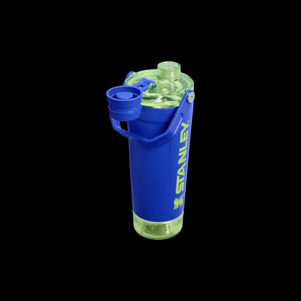 Stanley The Vitalize™ Shaker Bottle 20 OZ Cobalt Chartreuse - HypeFly India View 3