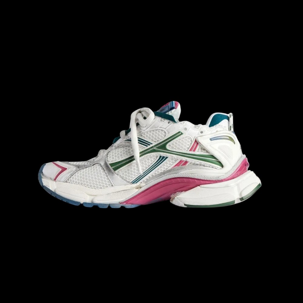 Balenciaga Runner Sneaker In Pink - HypeFly India View 3