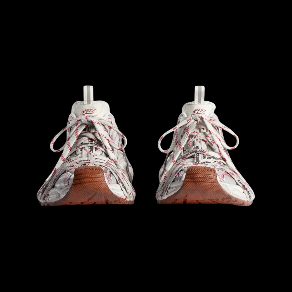 Balenciaga 3XL Extreme Laces Logo Sneaker In Beige - HypeFly India View 4