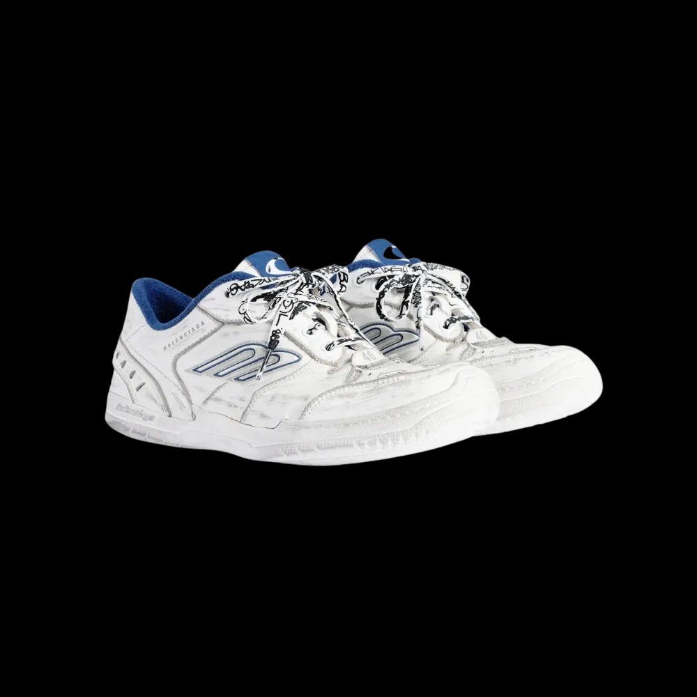 Balenciaga Hamptons Worn-Out Sneaker In White - HypeFly India View 5
