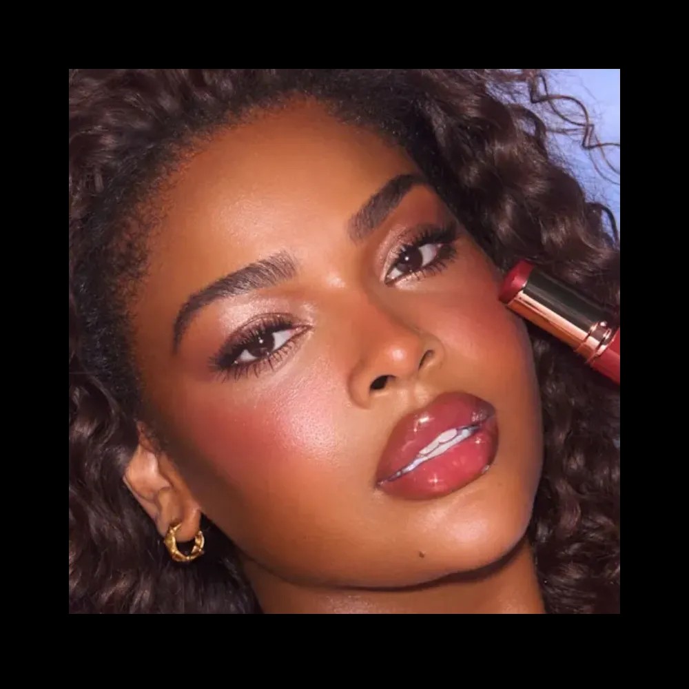 Charlotte Tilbury Unreal Blush Healthy Glow Stick Cherry Glow - HypeFly India View 4