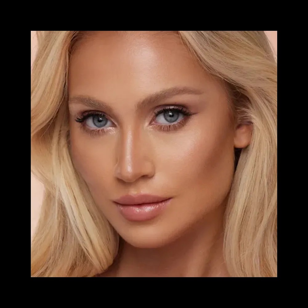 Charlotte Tilbury Hollywood Contour Wand Medium-Deep - HypeFly India View 4