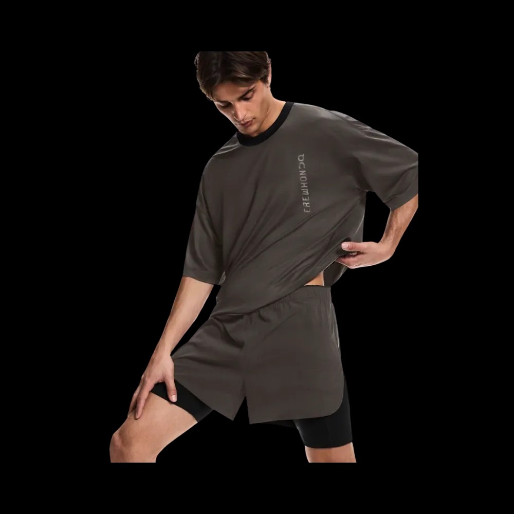 On Running 2-in-1 Shorts Erewhon Espresso | Black - HypeFly India View 4