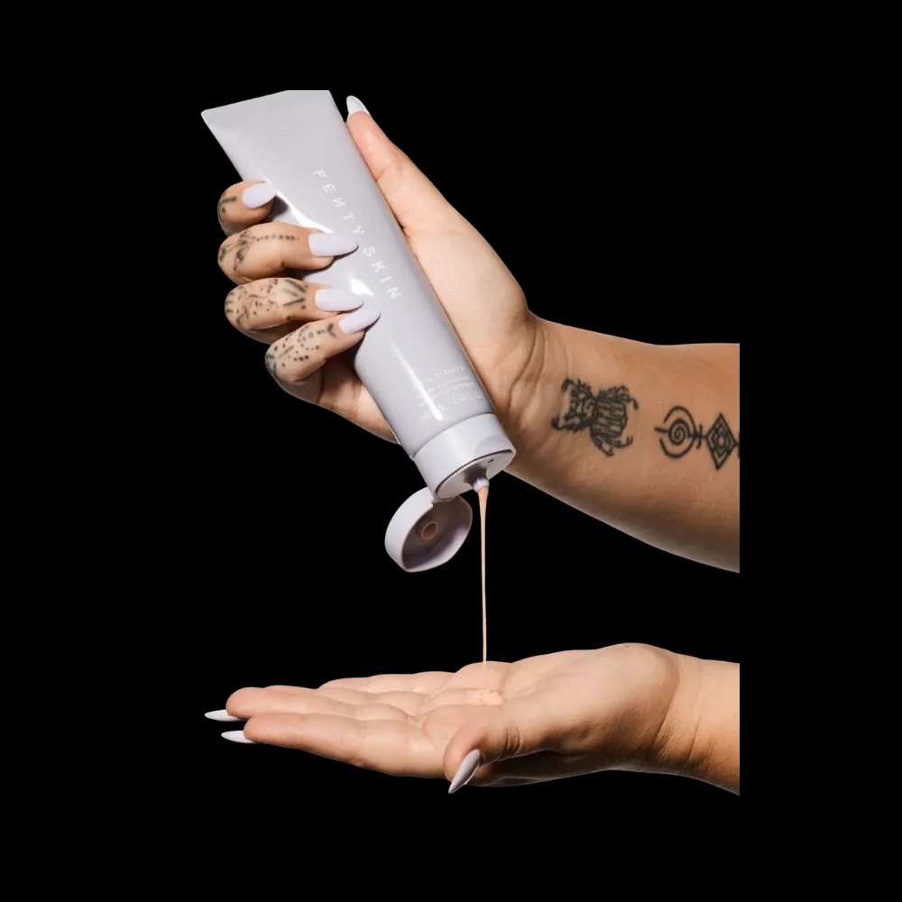 Fenty Total Cleans'r Remove-It-All Cleanser with Barbados Cherry - HypeFly India View 3