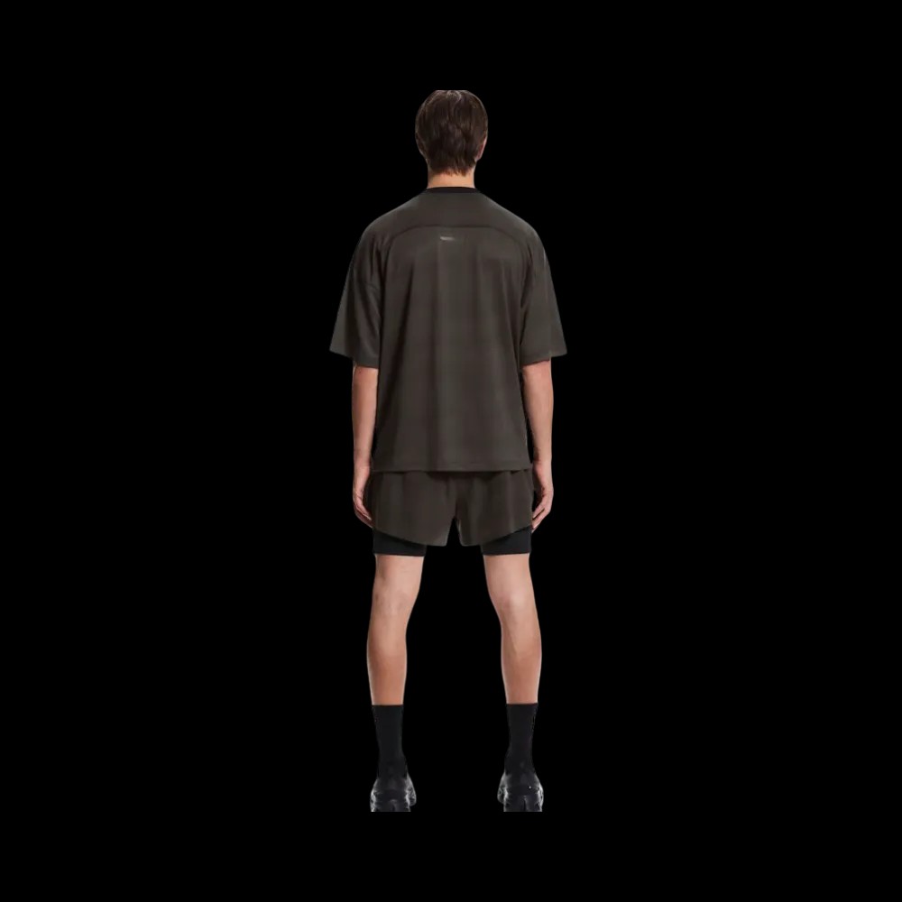On Running 2-in-1 Shorts Erewhon Espresso | Black - HypeFly India View 5