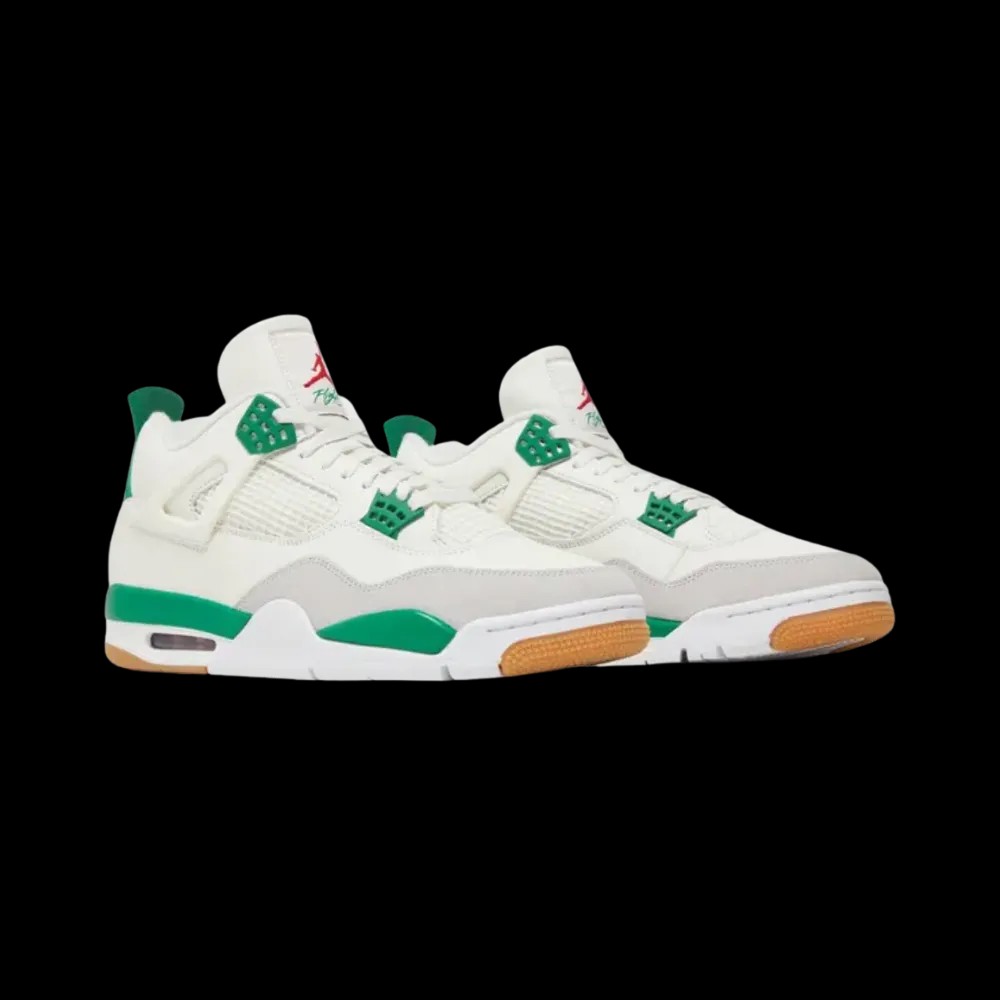 Nike SB x Air Jordan 4 Retro 'Pine Green' - HypeFly India View 3
