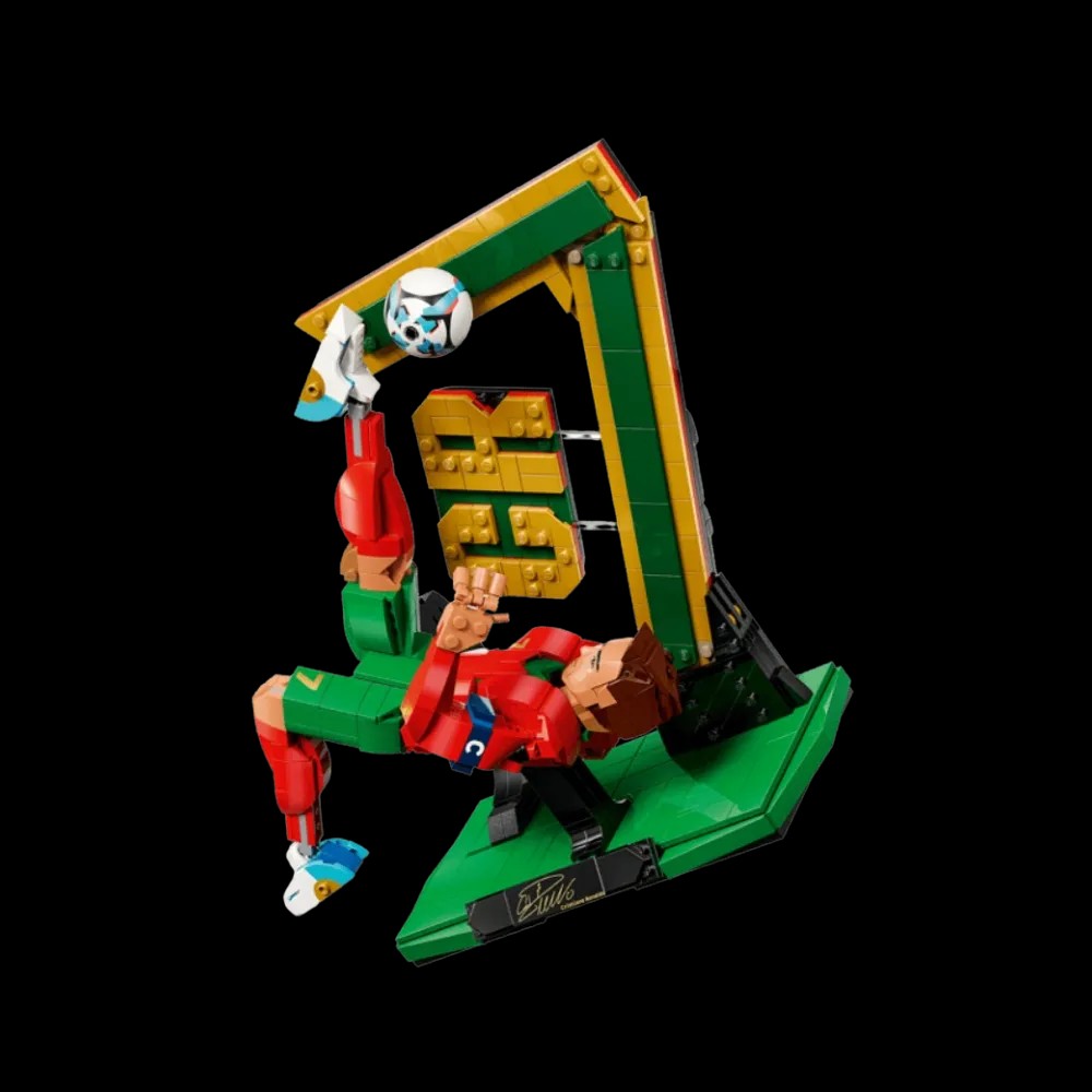 Lego Cristiano Ronaldo – Soccer Legend - HypeFly India View 5