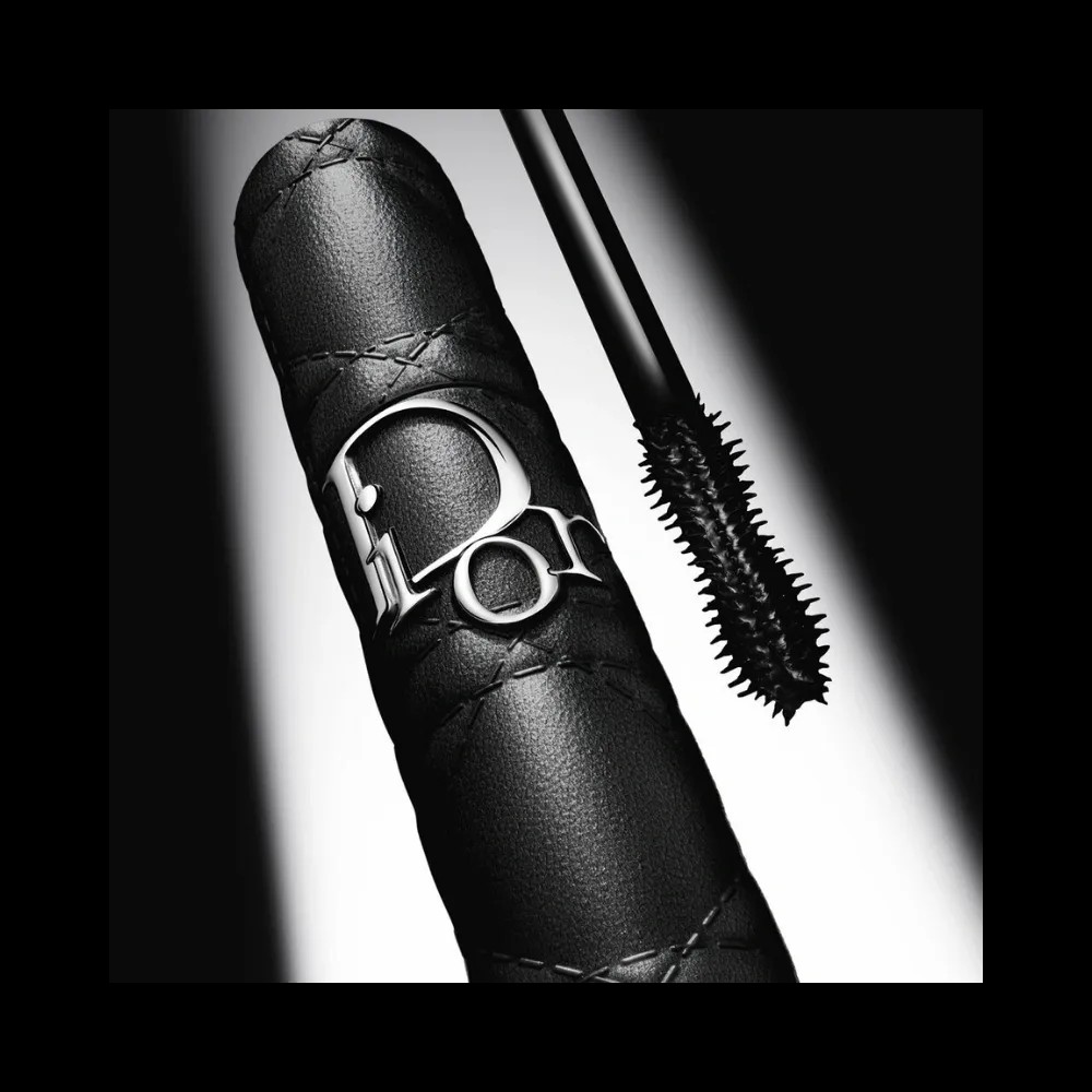 Dior Diorshow Overvolume 090 Overblack - HypeFly India View 5