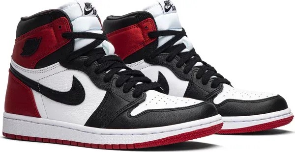 Air Jordan 1 Retro High 'Satin Black Toe' - HypeFly India View 2