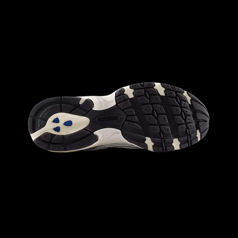 New Balance 530 'Silver Metallic Linen' - HypeFly India View 4