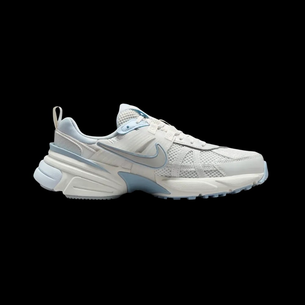 Nike V2K Run Platinum Tint - HypeFly India View 1