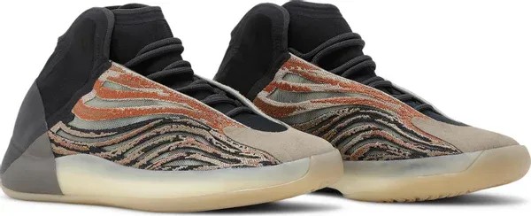Yeezy Quantum 'Flash Orange' - HypeFly India View 2