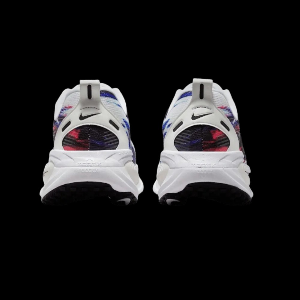 Nike Vomero 18 SE 'Light Trails Pack' - HypeFly India View 5
