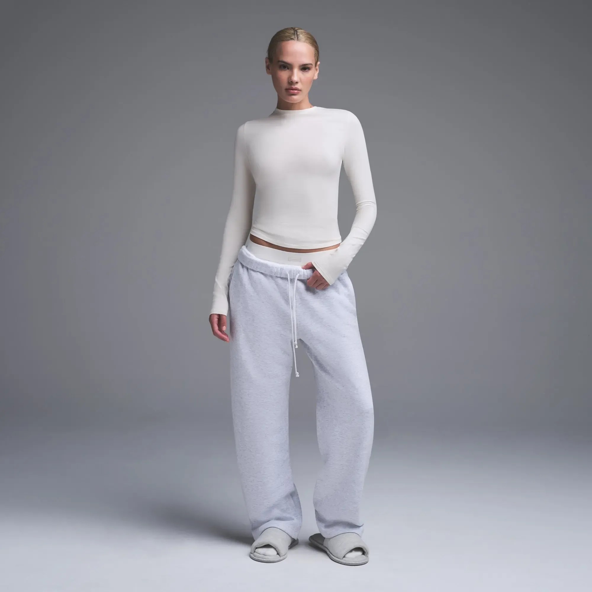 Skims Cotton Jersey Long Sleeve T-Shirt Marble - HypeFly India View 3