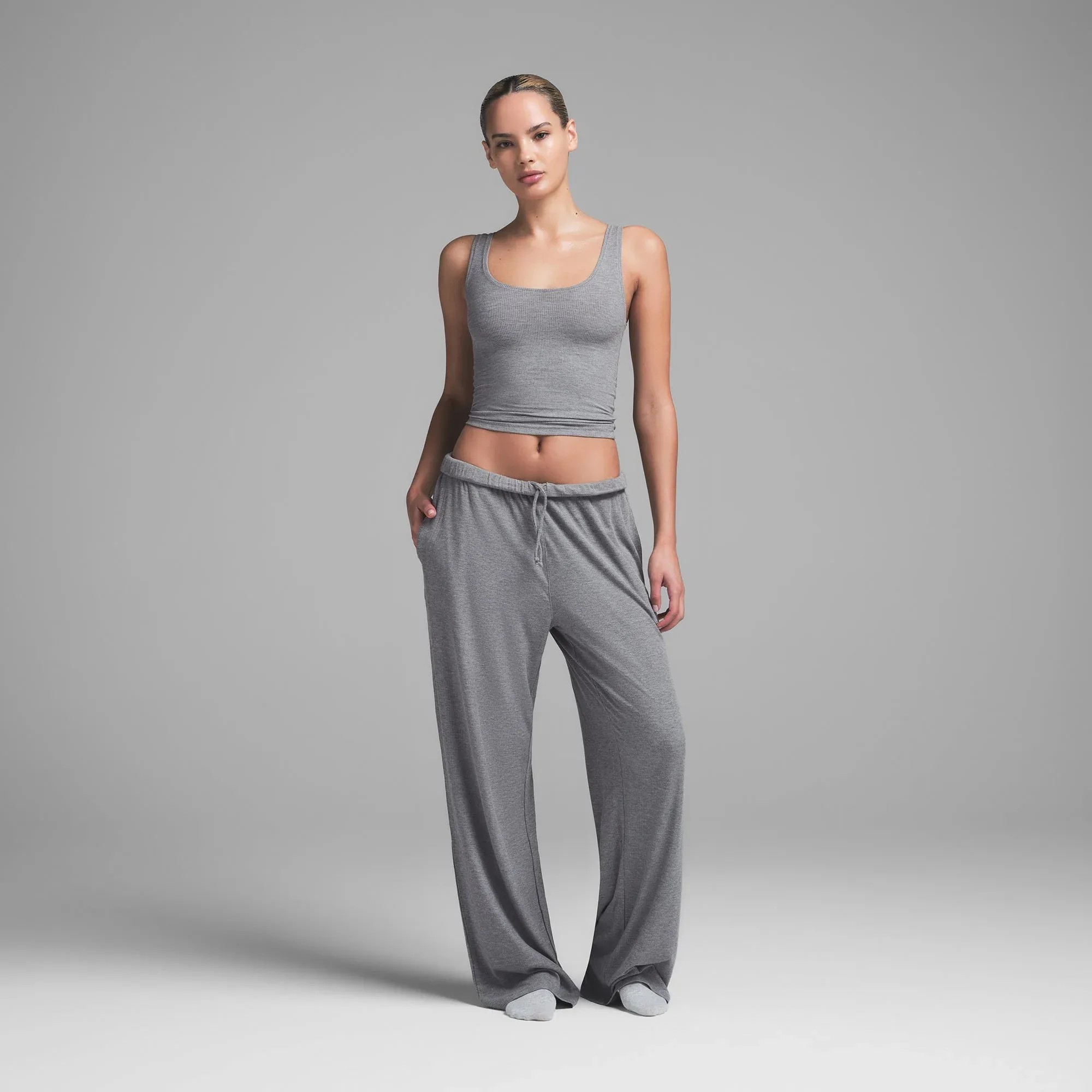 Skims Soft Lounge Loose Pant Heather Grey - HypeFly India View 2