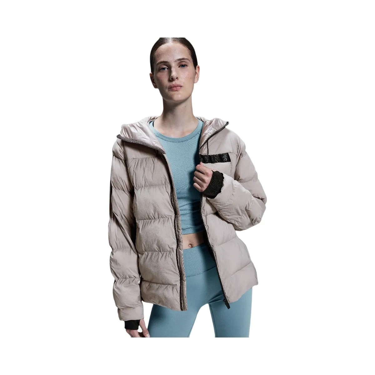 On Challenger Jacket Zinc - HypeFly India View 2