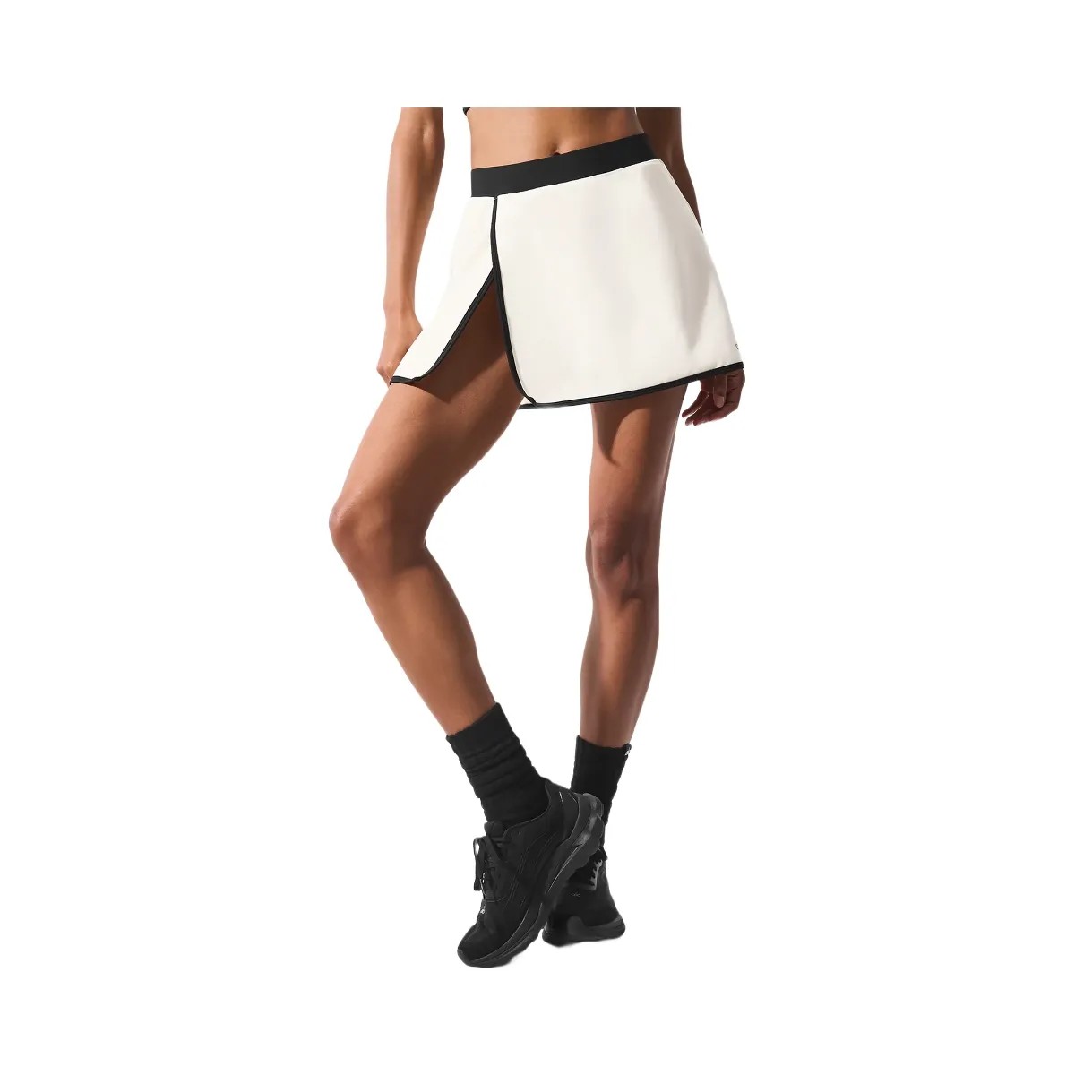 Alo Women's Airbrush Streamlined Skirt - Ivory/Black - HypeFly India View 5