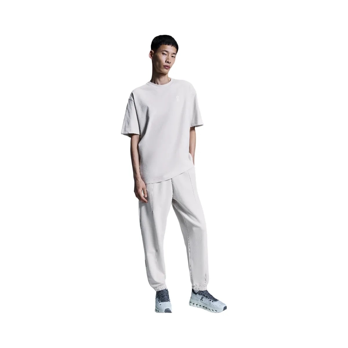 On Club Pants Silver - HypeFly India View 3