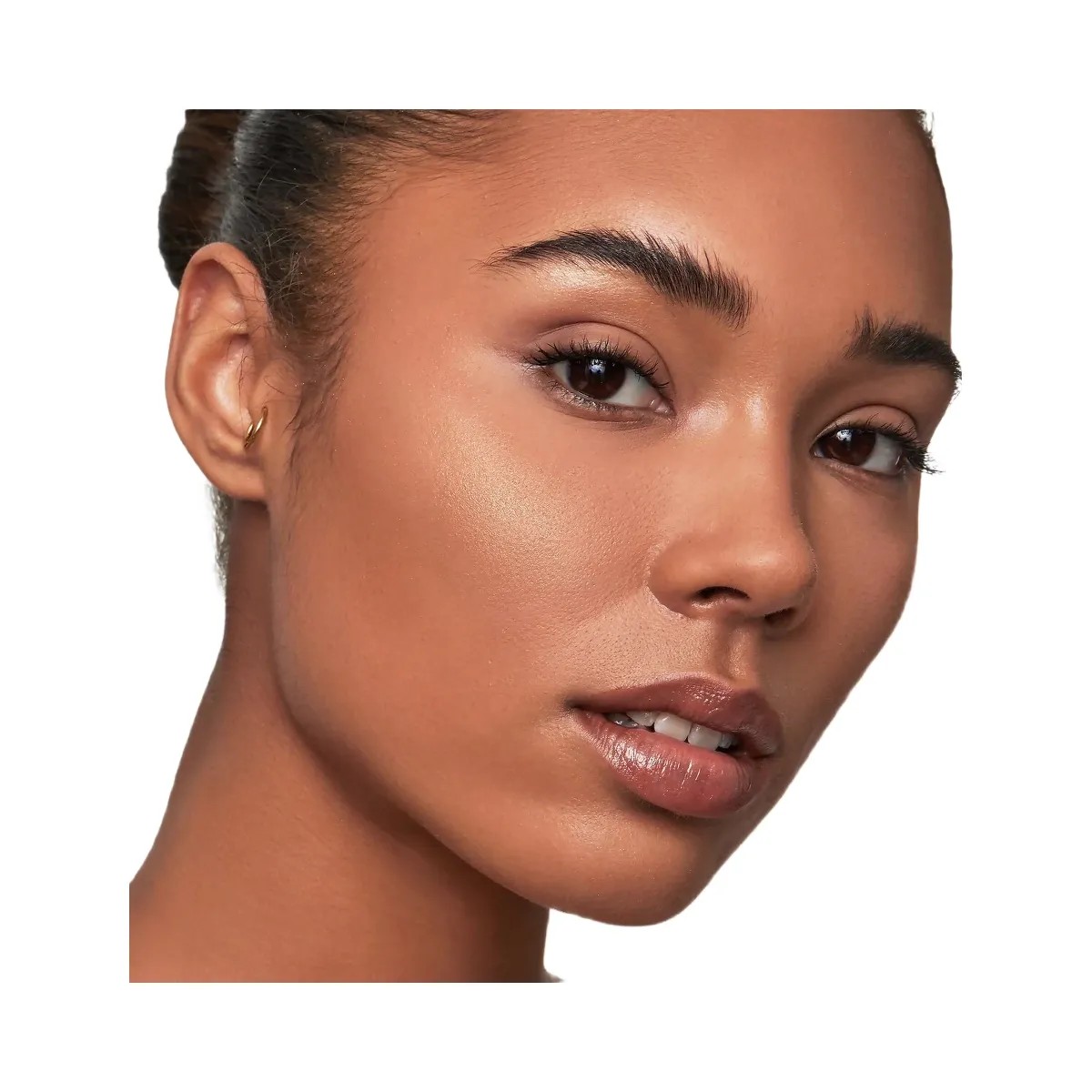 MAKEUP BY MARIO Soft Glow Highlighter - Golden - HypeFly India View 2