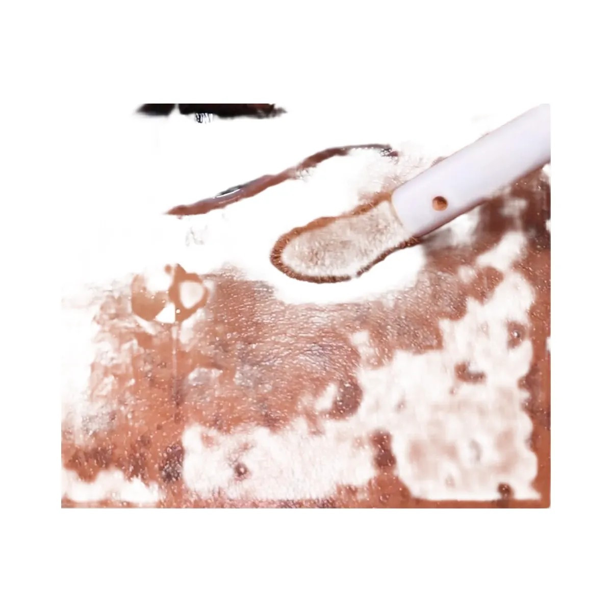 REFY Brightening and Blurring Serum Concealer with Plant-Derived Squalene - 'Shade 17' - HypeFly India View 3