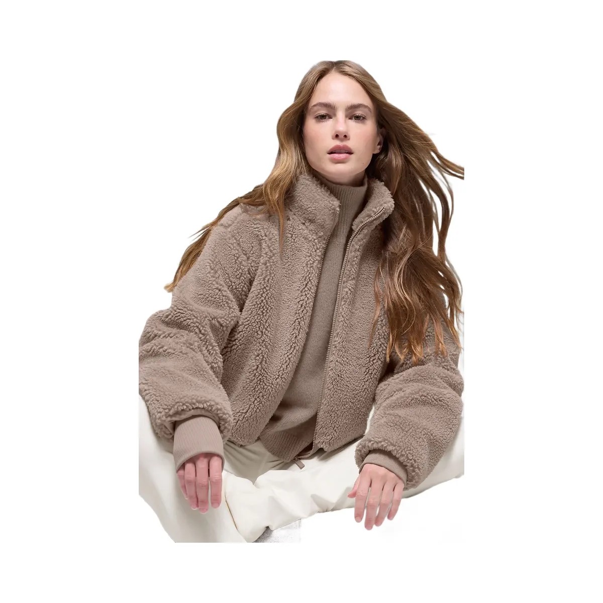 Alo Women's Foxy Sherpa Jacket - Chai Latte - HypeFly India View 4