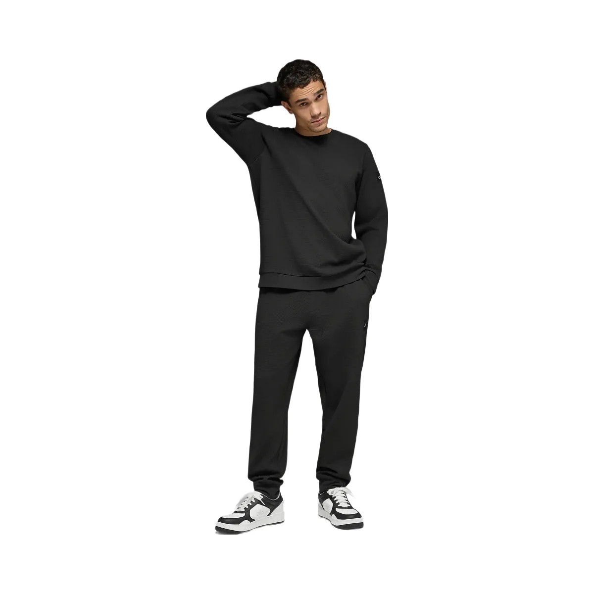 Alo Men's Waffle Lounge Long Sleeve Crew - Black - HypeFly India View 5