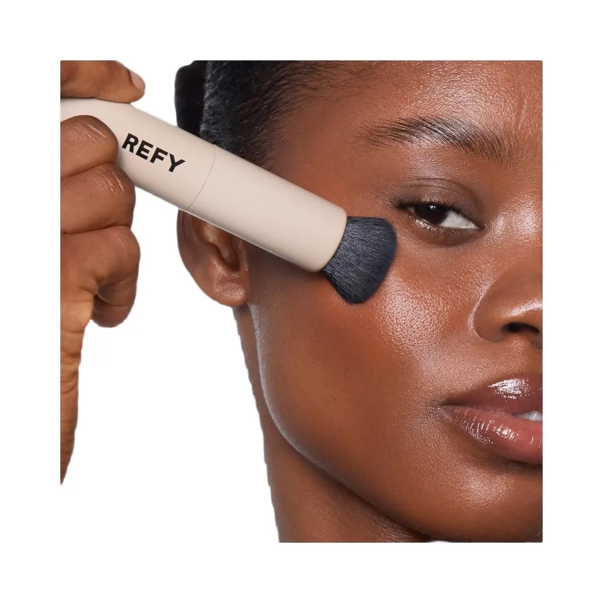 REFY Duo Face Brush - HypeFly India View 3