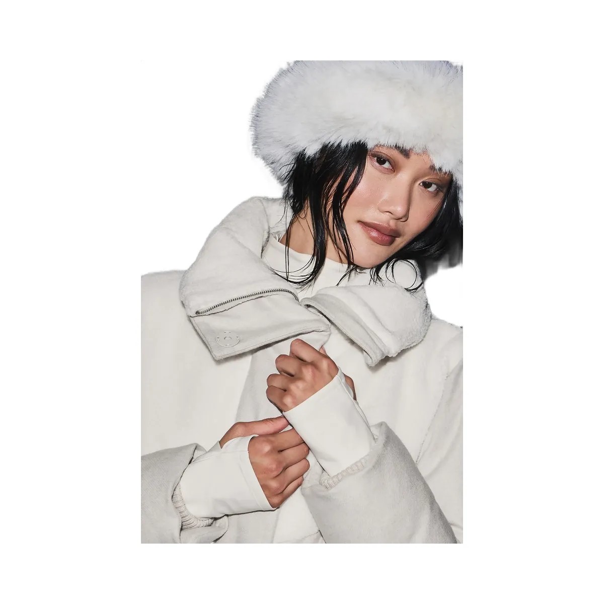 Alo Women's Snowfall Puffer Coat - White Oak - HypeFly India View 2