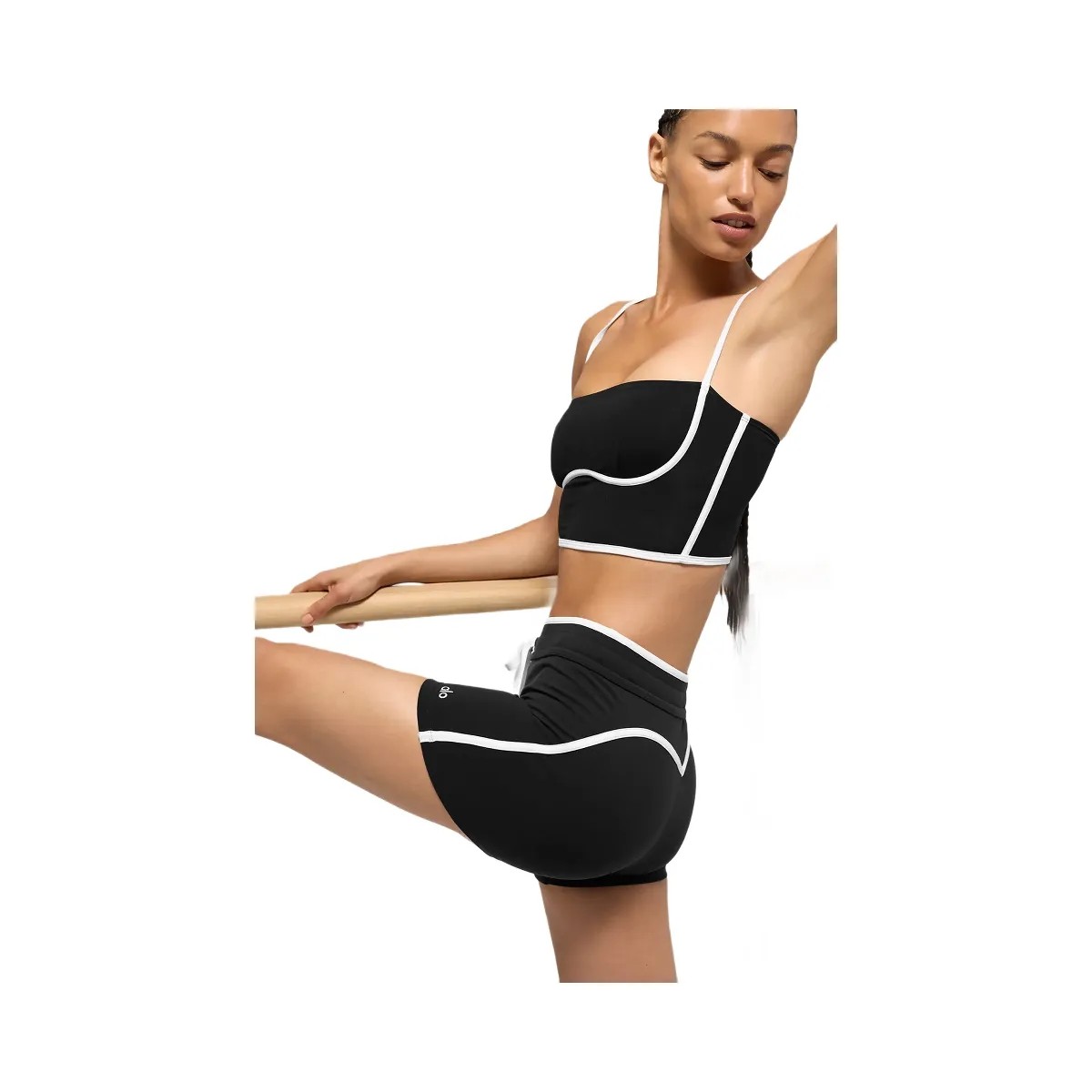 Alo Women's Airbrush Streamlined Bra Tank - Black/White - HypeFly India View 3