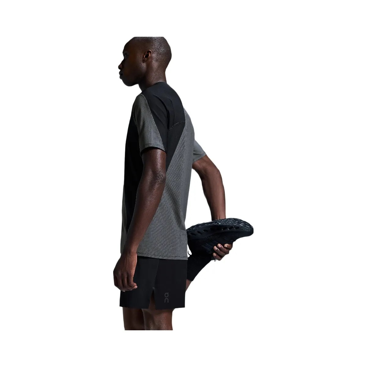 On Ultra Shorts Black | Black - HypeFly India View 3