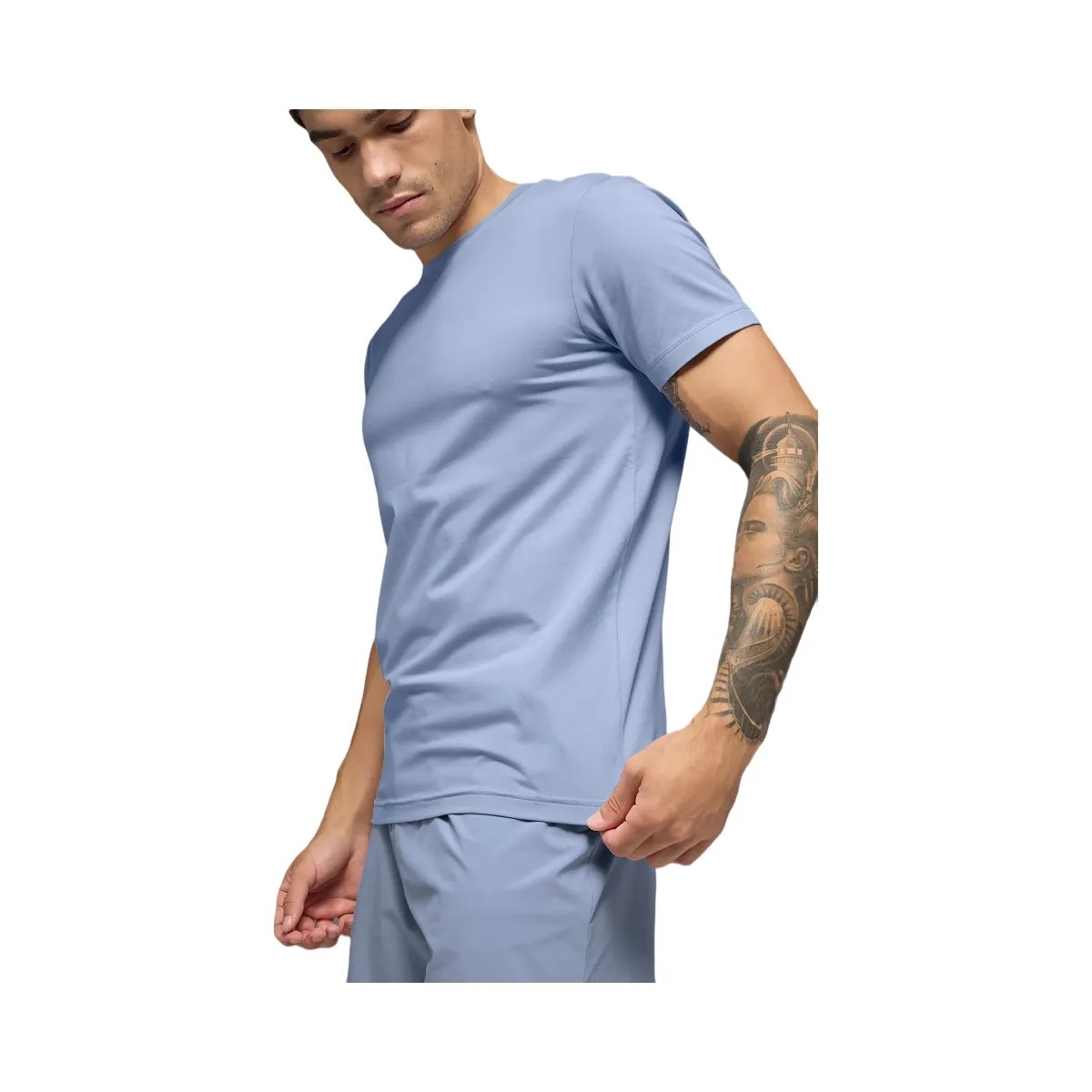 Alo Men's Conquer Reform Crewneck Short Sleeve - Winter Frost - HypeFly India View 2
