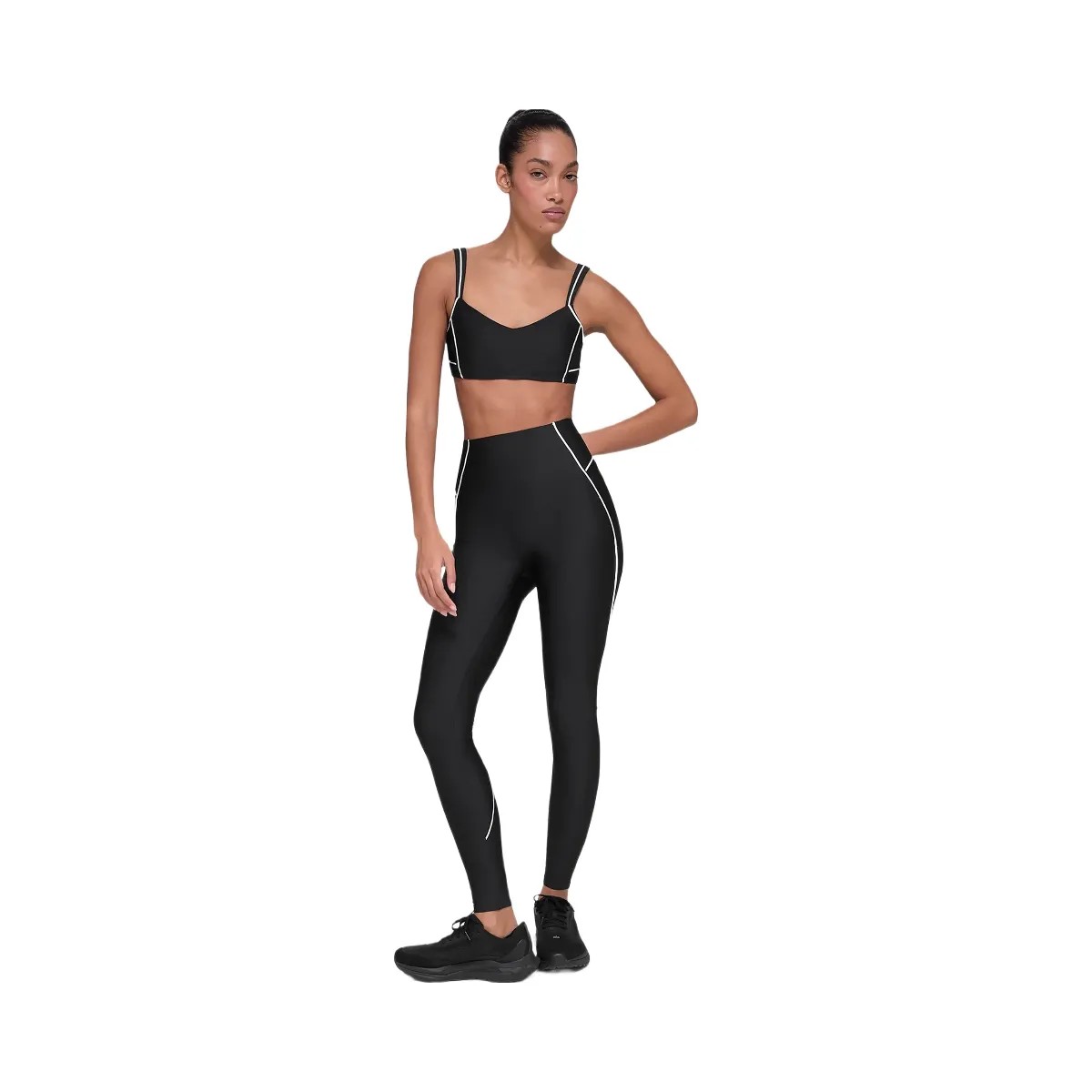 Alo Women's Airlift Haven Bra - Black/White - HypeFly India View 4