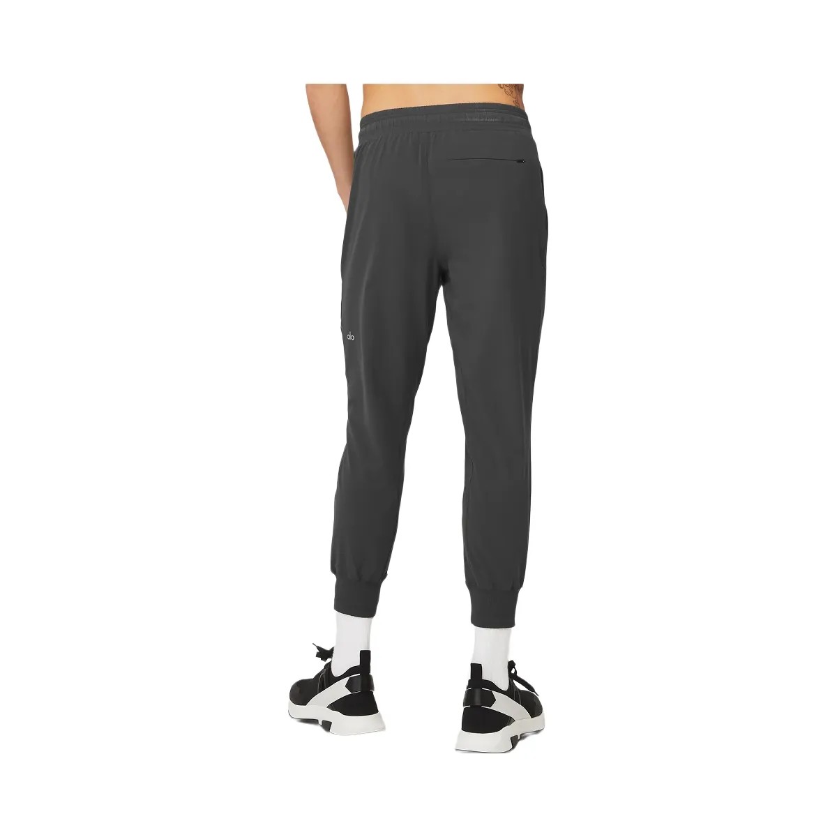 Alo Men's Co-Op 7/8 Pant - Anthracite - HypeFly India View 4