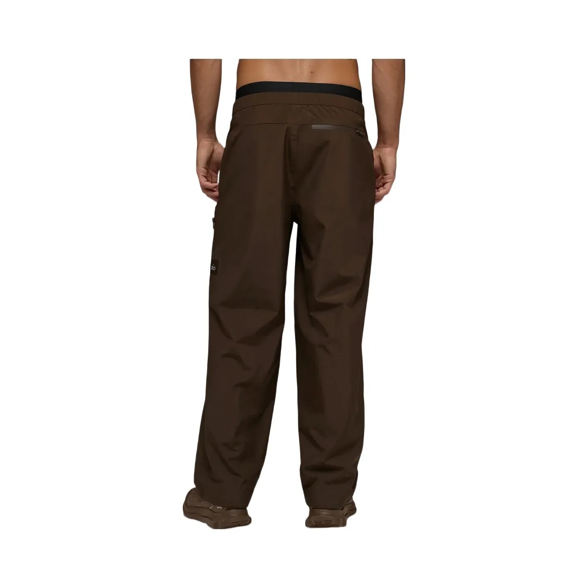 Alo Men's Alpha Shell Pant - Espresso - HypeFly India View 4