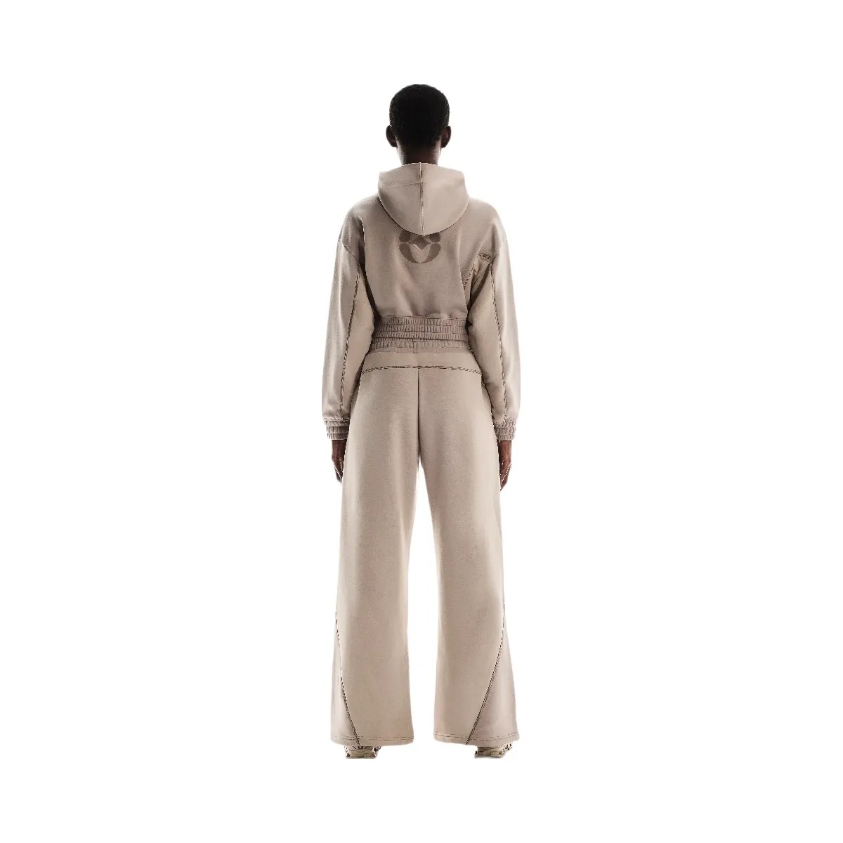 On Club Cropped Hoodie Fka Cinder | Desert - HypeFly India View 2