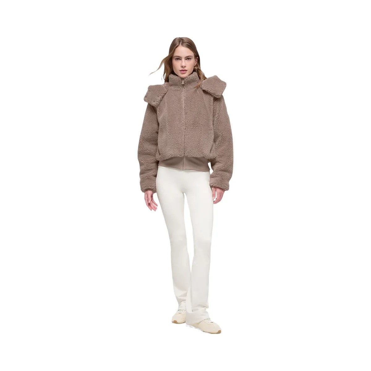 Alo Women's Foxy Sherpa Jacket - Chai Latte - HypeFly India View 5