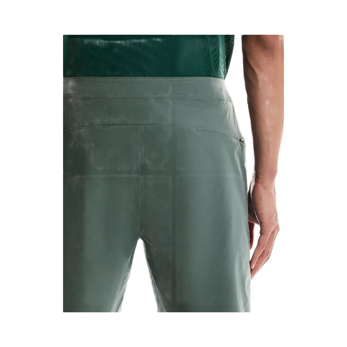 On Performance Hybrid Short Olive - HypeFly India View 4