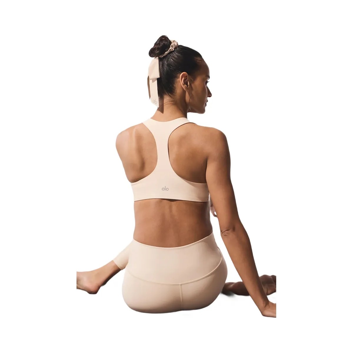 Alo Women's Airlift Advantage Racerback Bra - Macadamia - HypeFly India View 2