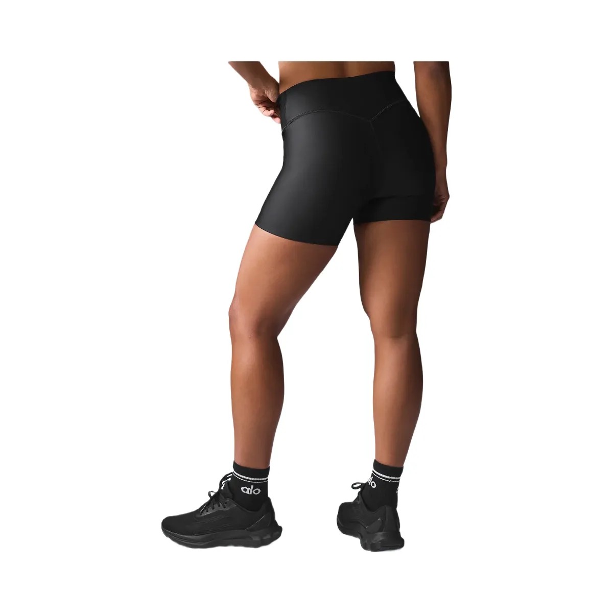 Alo Women's 5" Airlift Energy Short - Black - HypeFly India View 4