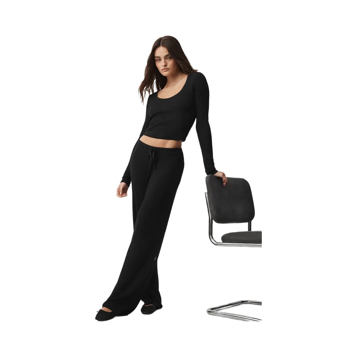 Alo Women's Sweater Knit Mid-Rise Unwind Wide Leg Pant - Black - HypeFly India View 5