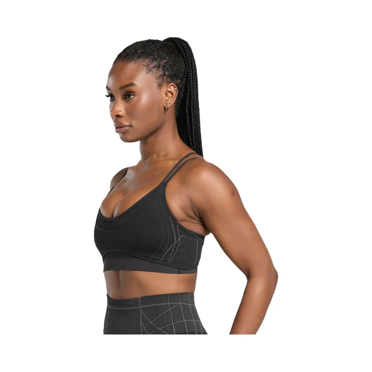 Gymshark Apex Seamless Strappy Sports Bra - Black/Graphite Grey - HypeFly India View 4