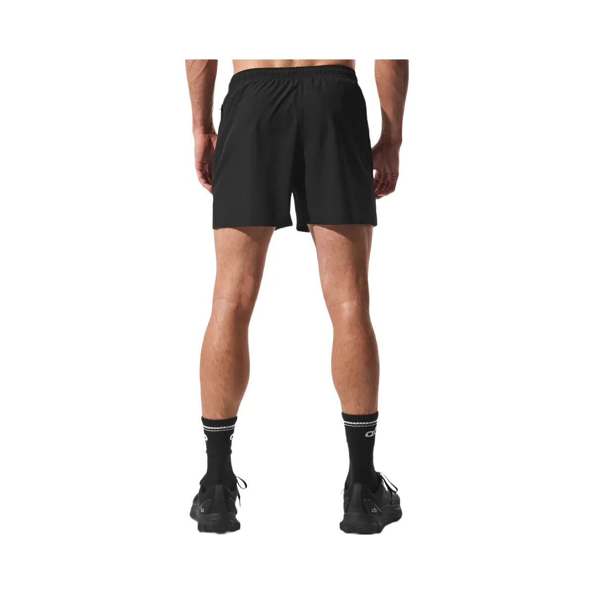 Alo Men's 5" Circuit Short - Black - HypeFly India View 3