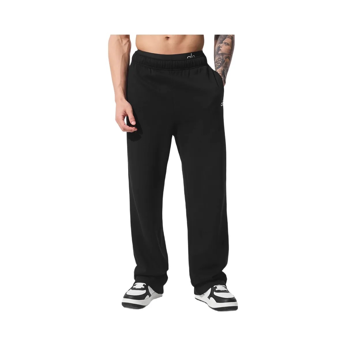 Alo Men's Accolade Straight Leg Sweatpant - Black - HypeFly India View 4